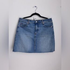 The loft- NWT- denim frayed denim skirt, sz 8